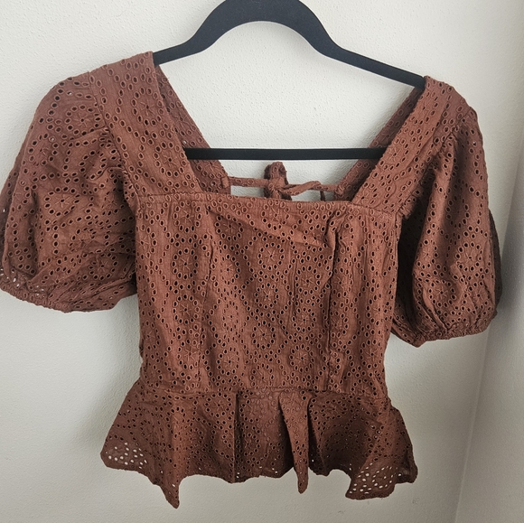 band of the free Tops - NWT Band of the Free eyelet peplum top in walnut